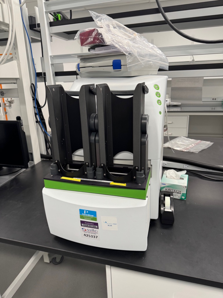 Image of PerkinElmer EnVision Multimode Plate Reader 2104